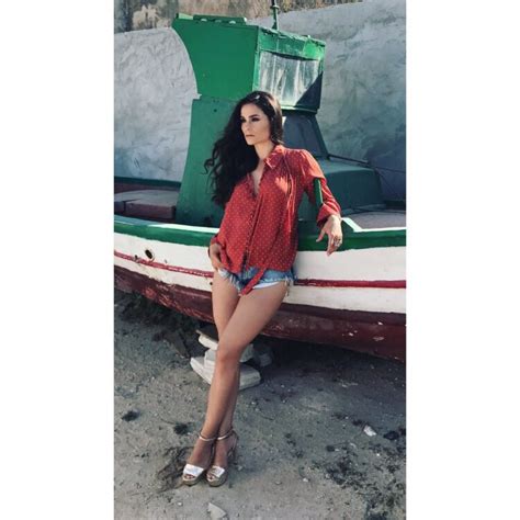 8 Hot Sexy Gianna Simone Bikini Pics