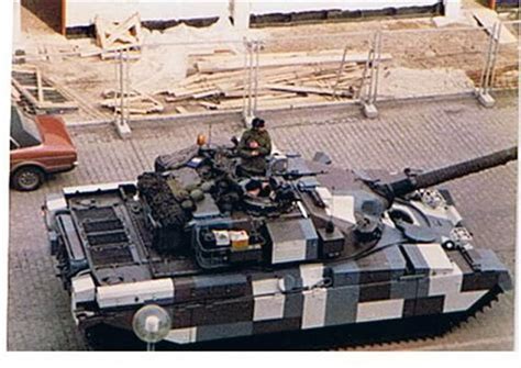 Leopard 2A5 in urban camouflage, March 2018 : r/TankPorn