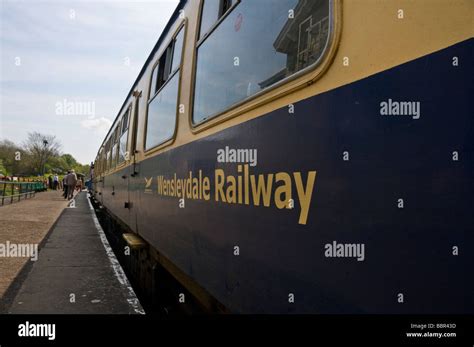 Wensleydale Railway Hi Res Stock Photography And Images Alamy