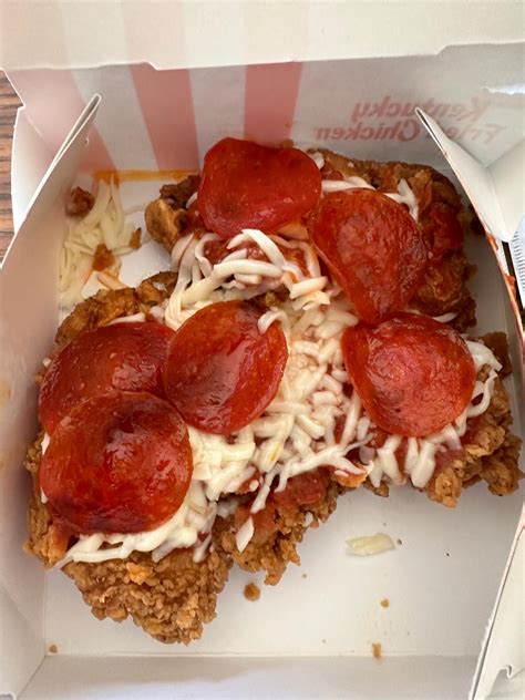 Kentucky Fried Chicken S Chizza Is Out We Tried It For You