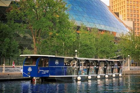 1.5-Hour Rideau Canal Cruise with Live Commentary in Ottawa 2021