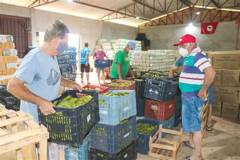 Ceagro E Bb Distribuem Cestas Básicas Para Famílias Em Situação De