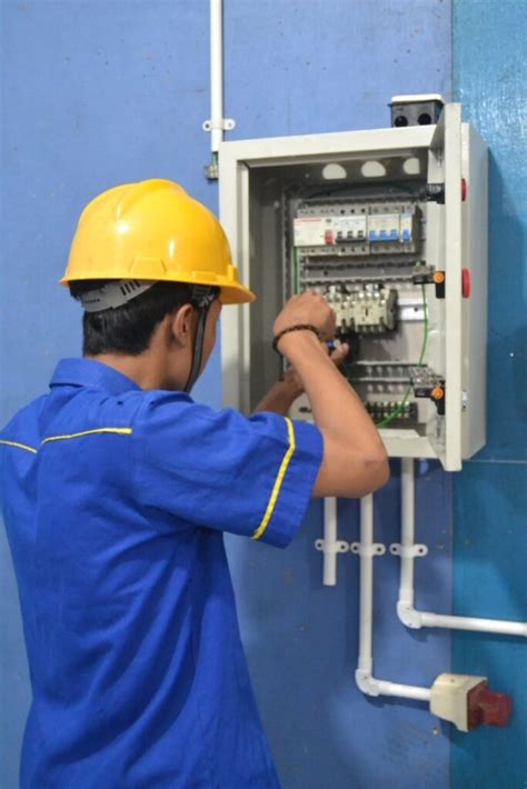 Teknik Instalasi Tenaga Listrik Smk Yuppentek 2 Tangerang