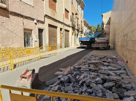 El Ayuntamiento de Elda inicia los trabajos de remodelación de la calle