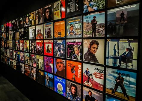 Art Museum Hosting Naked Scavenger Hunt K