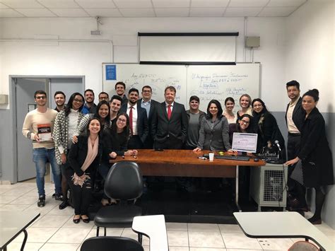 FDSBC - Pós-Graduação em Direito Civil comemora conclusão do curso