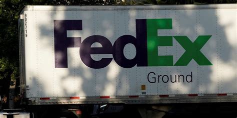 Fedex Stock Falls Friday As September Drop Worsens