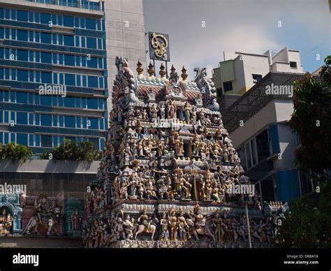 Sri Veeramakaliamman Temple Colorful Gopuram Stock Photo Alamy