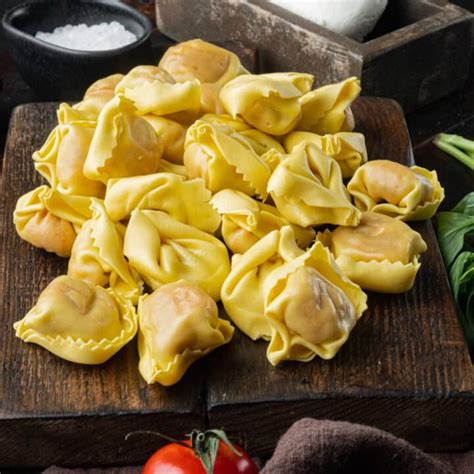 how long to cook frozen tortellini
