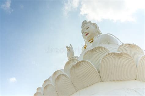 Quan Yin Of Guan Yin Of Guan Yim Chinese Goddess Van Genade Imag Stock