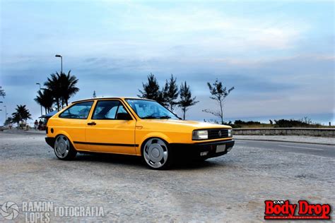 Gol Quadrado Amarelo Turbo Car Body Drop Desde No Ar