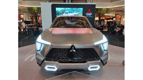 Mobil Konsep XFC Besutan Mitsubishi Diserbu Pengunjung Di Living World