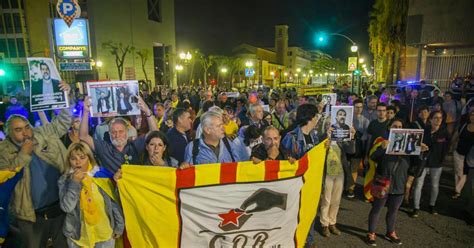 Milers De Persones Surten Al Carrer Per Reclamar La Llibertat Dels Jordis