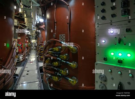 Nuclear powered missile submarine hi-res stock photography and images ...