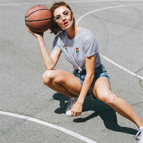 Hot Sexy Mackenzie Thomas Bikini Pics