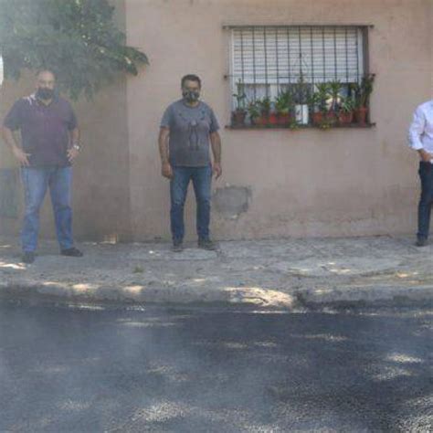 Grindetti supervisó las obras de bacheo en Valentín Alsina