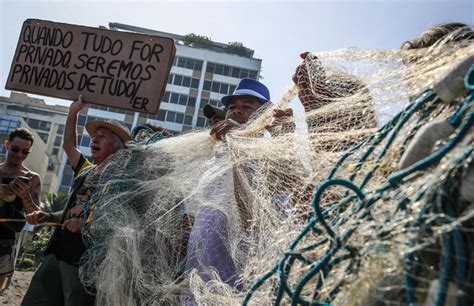 Protesta En Playa Ipanema Manifestantes Vs Privatizaci N