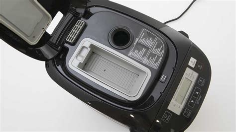 Panasonic SD-ZB2512 Review | Breadmaker | CHOICE