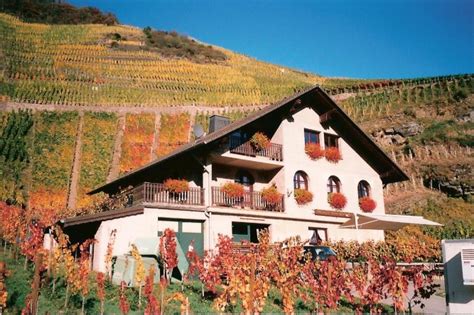 Weingut Mönchberger Hof Winery in Mayschoß Vineyard Guide propose a