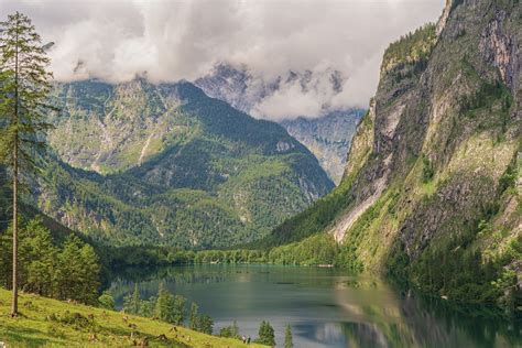 Jezioro Obersee I Chmury Nad Alpami Bawarskimi