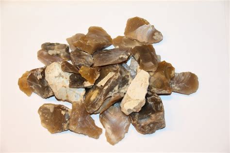 Paleolithic Flint Scrapers, cores... - 75 mm - Catawiki