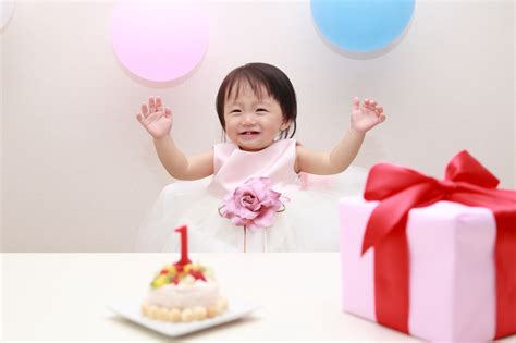 感動！【1歳の誕生日のメッセージ集】おめでとうを伝えよう！お祝い方法も Kosodate Life（子育てライフ）