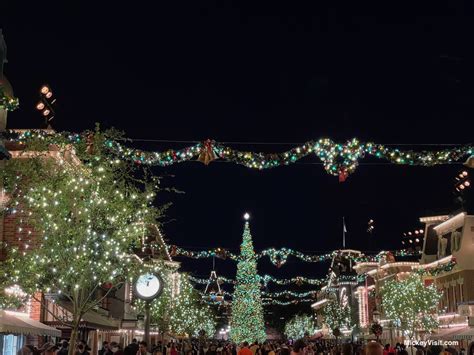 When Do Disneyland Christmas Decorations Go Up 2017 Shelly Lighting