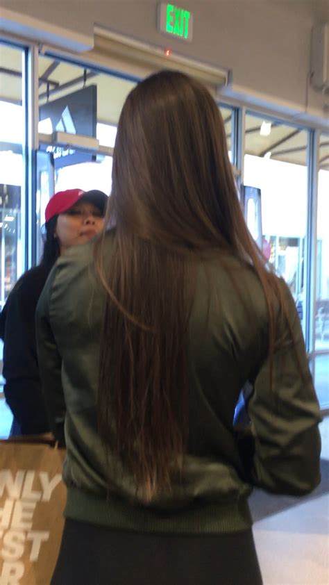 Petite Tanned Chick Has A Tight Ass Spandex Leggings Yoga Pants Forum