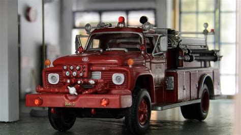 Ford F-850 Super Duty Fire Truck - By Jussi Kivi