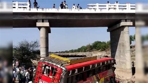 BREAKING 15 Dead After Bus Falls Off Bridge In Madhya Pradesh S