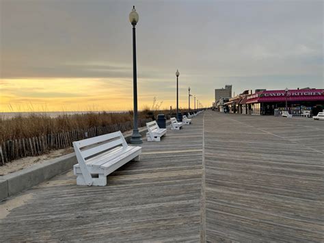 Rehoboth Beach Boardwalk Walk - Tower Hill