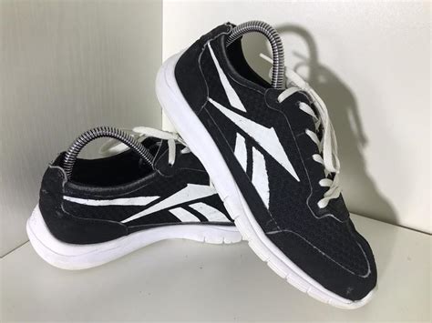 Женские кроссовки reebok ( рибок 38.5рр 25см оригинал черно-белые ...