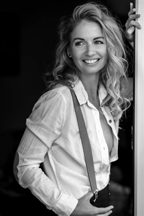 Melli... Foto & Bild | portrait, portrait frauen, outdoor Bilder auf ...