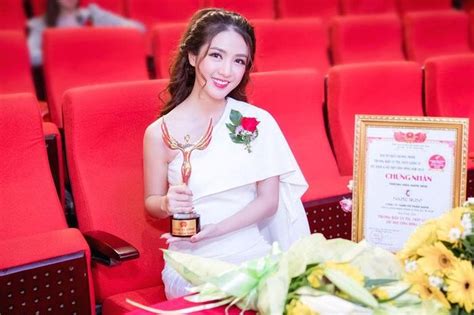 Vẻ đẹp vạn người mê của hot girl Bình Thuận từng đóng phim Lật mặt 2 Tạp chí Doanh Nghiệp Việt Nam