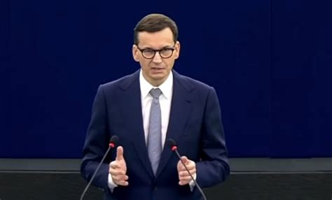 Premier Mateusz Morawiecki uderza w decyzję Rafała Trzaskowskiego Nie