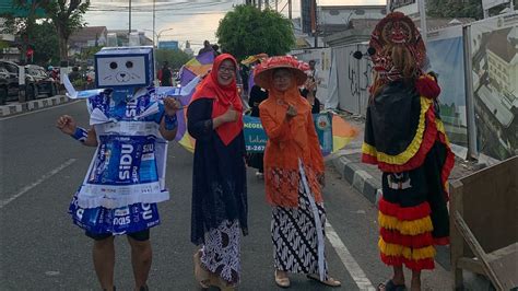 Flash Mob Dalam Rangka Hut Kota Yogyakarta Youtube