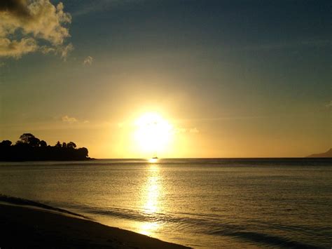 Visita Beau Vallon Scopri Il Meglio Di Beau Vallon Isola Di Mah Nel