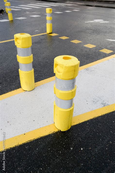 Plots Jaunes Stock Photo Adobe Stock