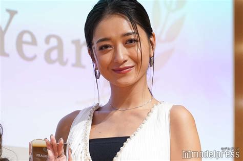 画像334 みちょぱ、美ボディ際立つ水着ショット公開「スタイル抜群」「セクシー」の声 モデルプレス