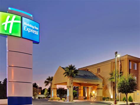 Affordable Pet Friendly Hotel In Sunrise Manor Las Vegas | Holiday Inn ...