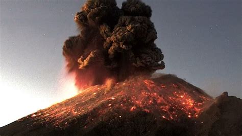 Popocatepetl volcano erupts in dramatic style | World News | Sky News