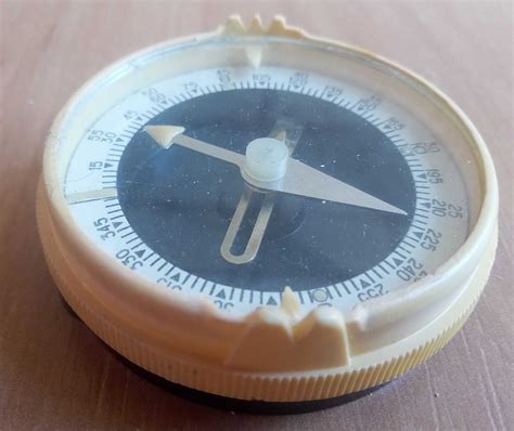 Компас адрианова ученический ссср 4: 280 грн. - Інші туристичні товари ...