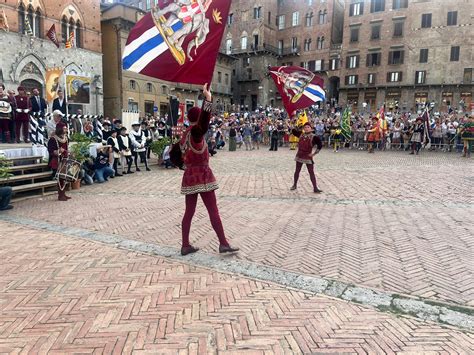 Consegna Masgalano Alla Contrada Della Torre La Gallery Radiosienatv