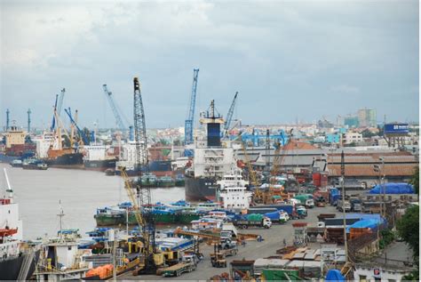 Overview Saigon Port