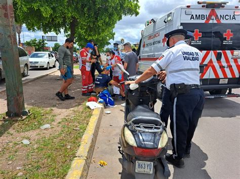 Por Evitar Chocar Contra Un Autom Vil Motociclista Derrapa Y Resulta