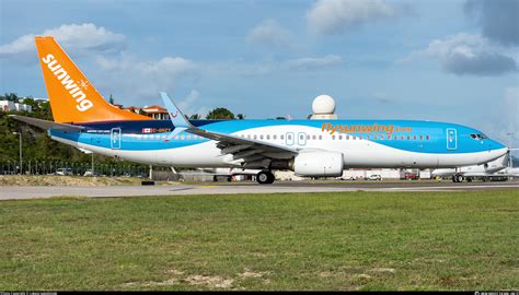 C Ghzy Sunwing Airlines Boeing K Wl Photo By Lukasz Jagodzinski