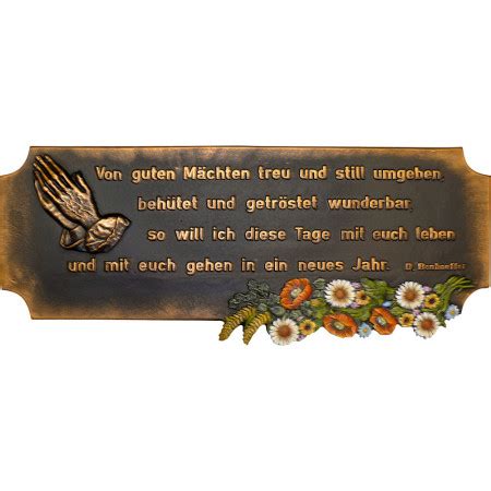 Eine Spruchtafel mit individuellem Text Von guten Mächten treu und