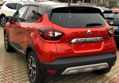 Renault Captur Tce Cv Edc Fap Sport Edition Rosso Passion Km A