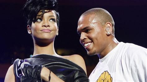 Rihanna Chris Brown Sorry And Saddened Over Incident Welt