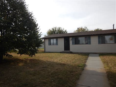 2414 W 6th St, North Platte, NE 69101 - See Est. Value, Schools & More